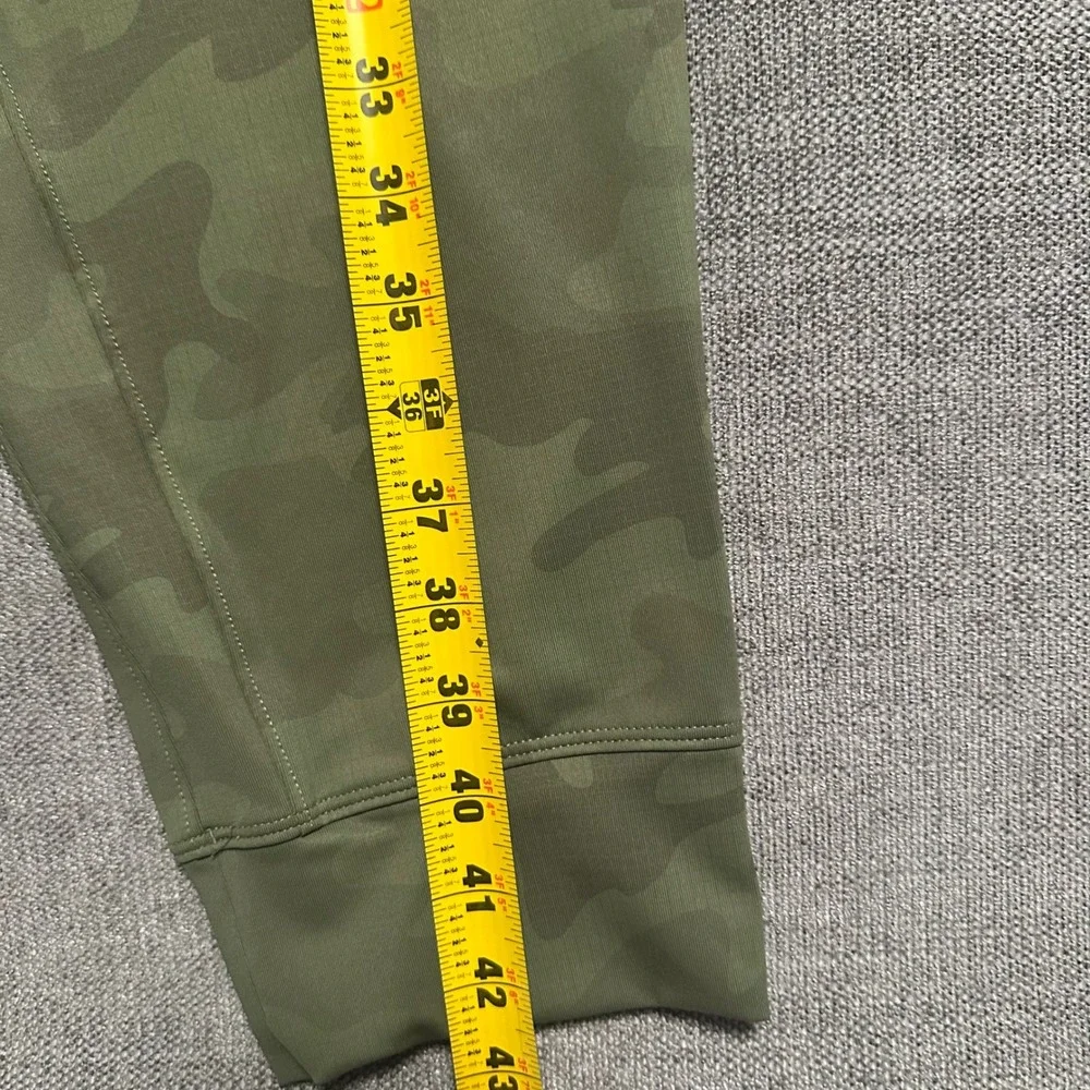 Rhone Jogger Pants Mens XXL Olive Green Camo Performance Training